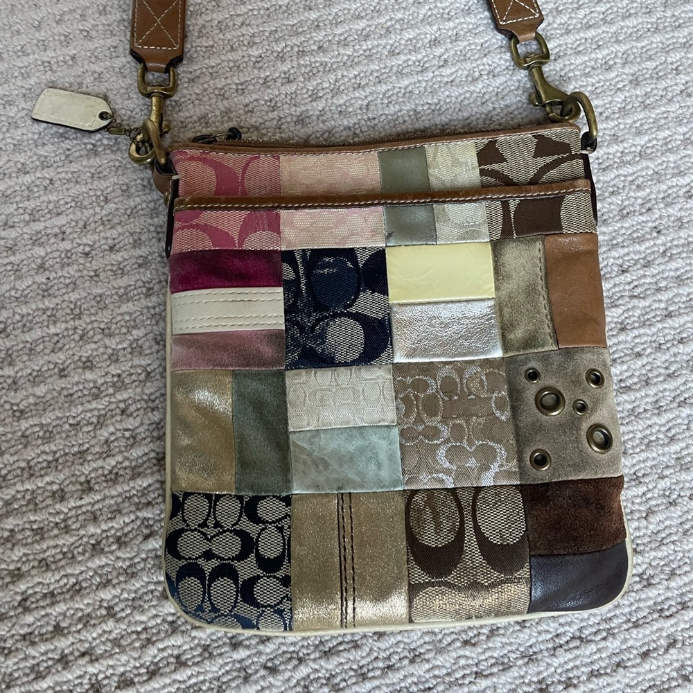 Vintage coach cross body bag - Picture 3 of 6